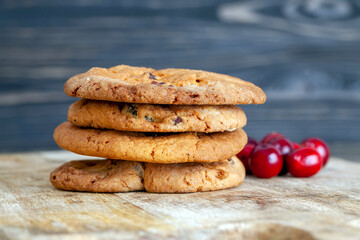 round wheat flour cookies with dried cranberries