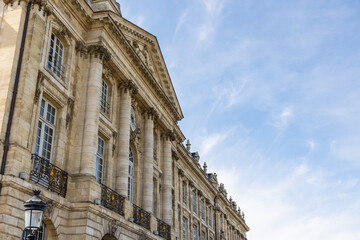 Obraz premium Bâtiments autour de la Place de la Bourse (Nouvelle-Aquitaine, France)