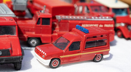jouet véhicule de pompier voiture secours