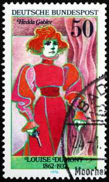 Postage stamp Germany 1976 Louise Dumont as Hedda Gabler