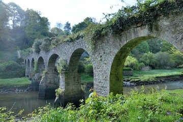 Fototapeta na wymiar Aqueduc du Guindy en Bretagne