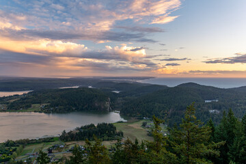 Obraz premium Amazing View from the Top to Mount Erie