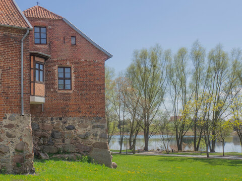 Fragment starych mur&oacute;w zamku w Sztumie
