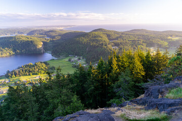 Obraz premium Amazing View from the Top to Mount Erie