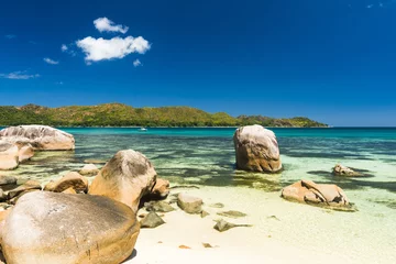 Schilderijen op glas Takamaka beach in Seychelles © Fyle