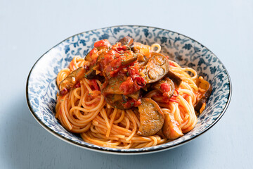 茄子とトマトソースのパスタ