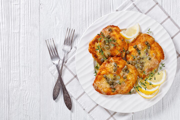 chicken piccata with lemon capers butter sauce