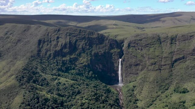Casca d'anta waterfall, in Serra da Canastra, Minas Gerais, Brazil. First drop with 186 meters from the S&atilde;o Francisco River