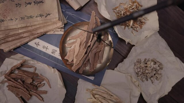 weighing of chinese herbal medicine
