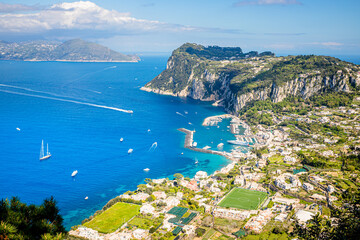 Obraz premium Vue sur la mer depuis la Villa San Michele à Capri