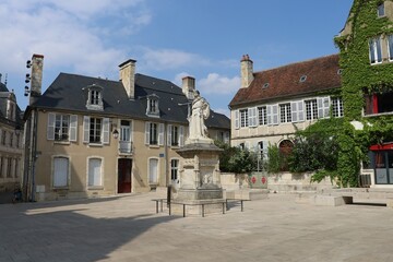Fototapeta na wymiar La place Jacques Coeur, ville de Bourges, département du Cher, France