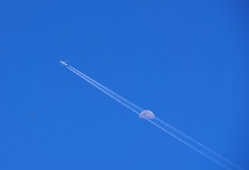 Fly me to the Moon