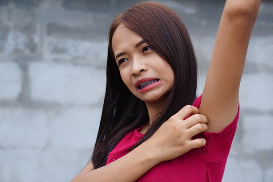 Asian Women Have Armpit Congestion.