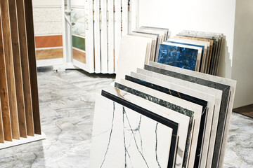 Porcelain stoneware panels in a store