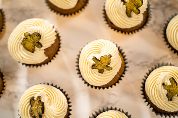 Gingerbread cupcakes