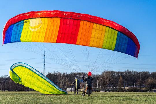 Paragliding training