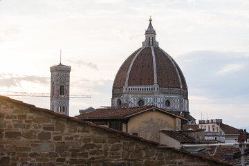 Fototapeta na wymiar view of the cupola of the cathedral in Florence, Italy 
