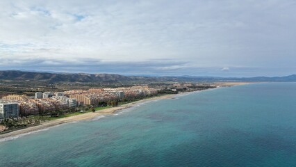 Fototapeta na wymiar bord de mer à marina d'or, au nord de valencia en Espagne dans la commune d'Oropesa del mar 
