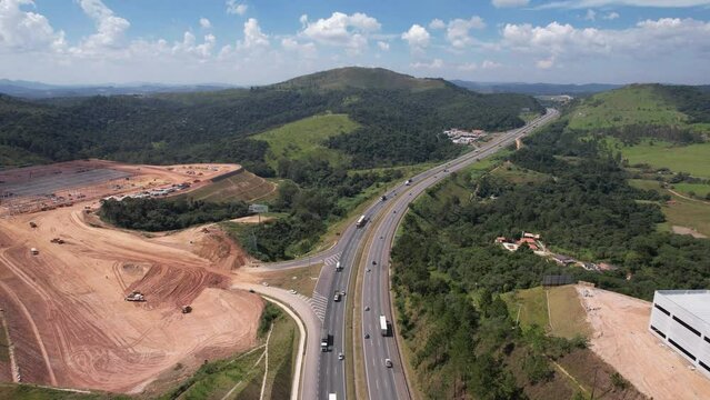 Aerial view of the Presidente Castello Branco Highway.