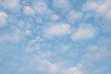 Nuvens e Céu Azul