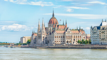 Obraz premium Hungarian Parliament Building in Budapest