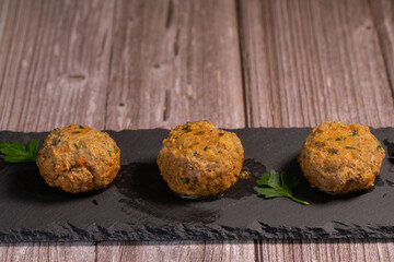 Recipe for meatballs before cooking