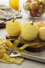 Apple pie with plain flour, sugar-free, healthy, vegetarian food