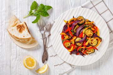 roast pepper slices with red onion and zucchini