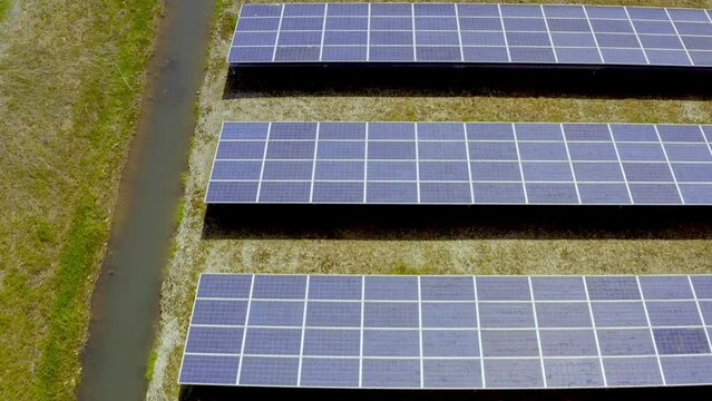 太陽光　ソーラーパネル　再生エネルギー　脱炭素