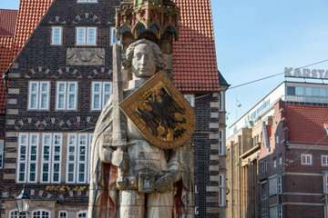 Bremer Roland Statue Rathaus (city hall) Bremen Germany - obrazy, fototapety, plakaty