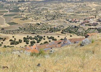 Fototapeta premium Dry Extremadura landscapes in summer time - Spain 
