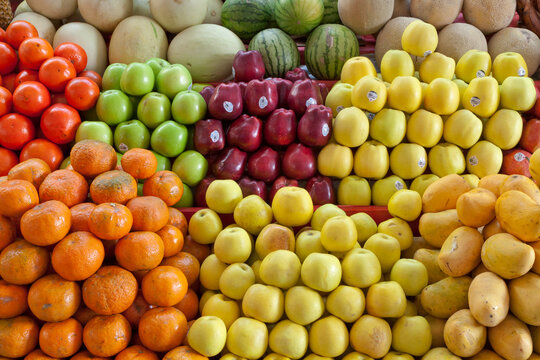 Mexico, Guanajuato, San Miguel de Allende, Fresh produce in market