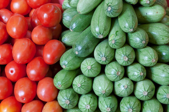 Mexico, Guanajuato, San Miguel de Allende, Fresh produce in market
