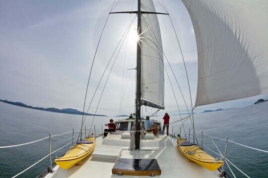 USA, Washington State, San Juan Islands, Sailing on SV Nawalak