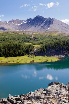 Canada, Mount Assiniboine Provincial Park, Lake Gog from Naiset Point