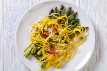 roasted asparagus with pasta, cheese, fried bacon