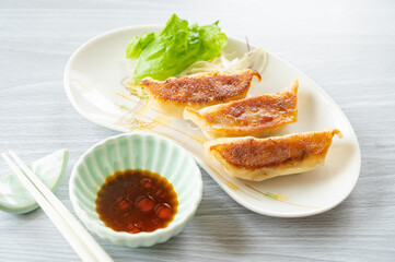 焼き餃子