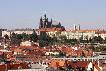 Obraz premium View on Prague castle from a tower near Charles Bridge.