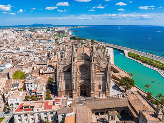 Aerial view of La Seu, the gothic medieval cathedral of Palma de Mallorca in Spain © Aerial Film Studio
