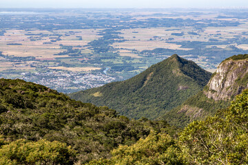 Indios Coroados Canyon with Praia Grande city