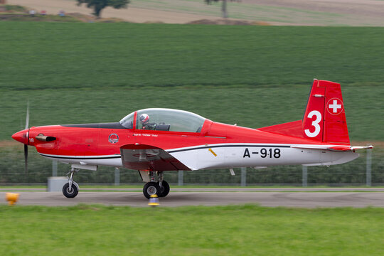 Payerne, Switzerland - August 29, 2014: Swiss Air Force PC-7 display team flying Pilatus PC-7 trainer aircraft.