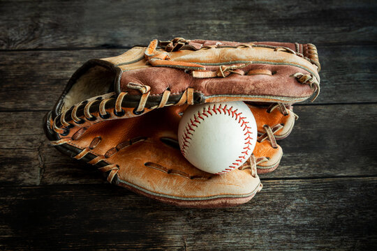 Leather Baseball or Softball Glove With Ball