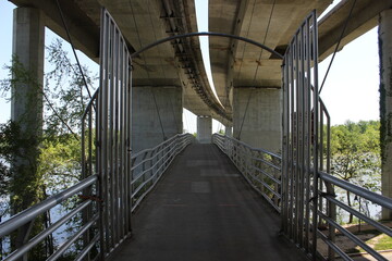 Fototapeta premium Belle Isle Suspension Bridge James River Richmond Virginia