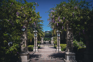 Obraz premium Downtown walking path in Winter Springs, a suburb of Orlando area in Florida
