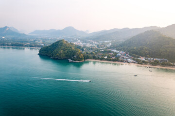 Fototapeta premium bay beach and sea in the morning in the tropics