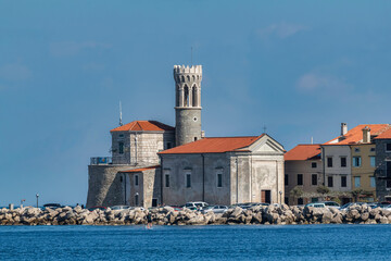 Breathtaking sunset at Promenade in Koper, Slovenia - obrazy, fototapety, plakaty