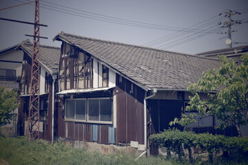 Fototapeta na wymiar 日本の岡山県倉敷市児島から下津井の古くてとても美しい建物
