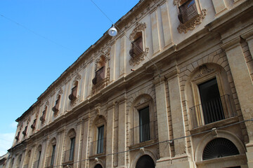 Fototapeta na wymiar baroque building (palace ?) in noto in sicily (italy) 