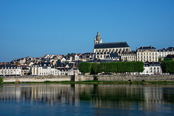 Fototapeta na wymiar Frankreich - Blois - Kathedrale Saint-Louis