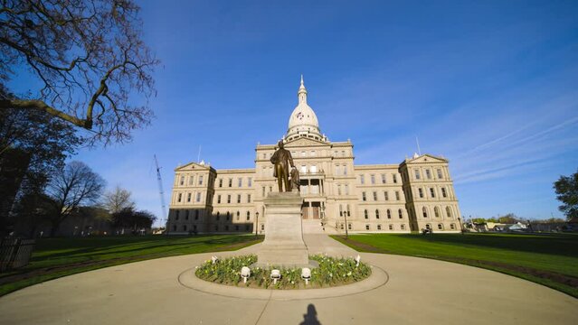 video of state capital in Lansing, Michigan as the sun rises